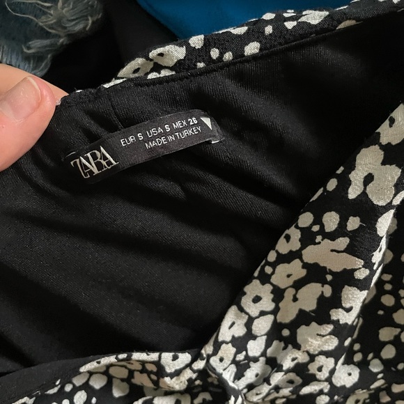 Zara Dress Size S NWOT - Picture 3 of 3